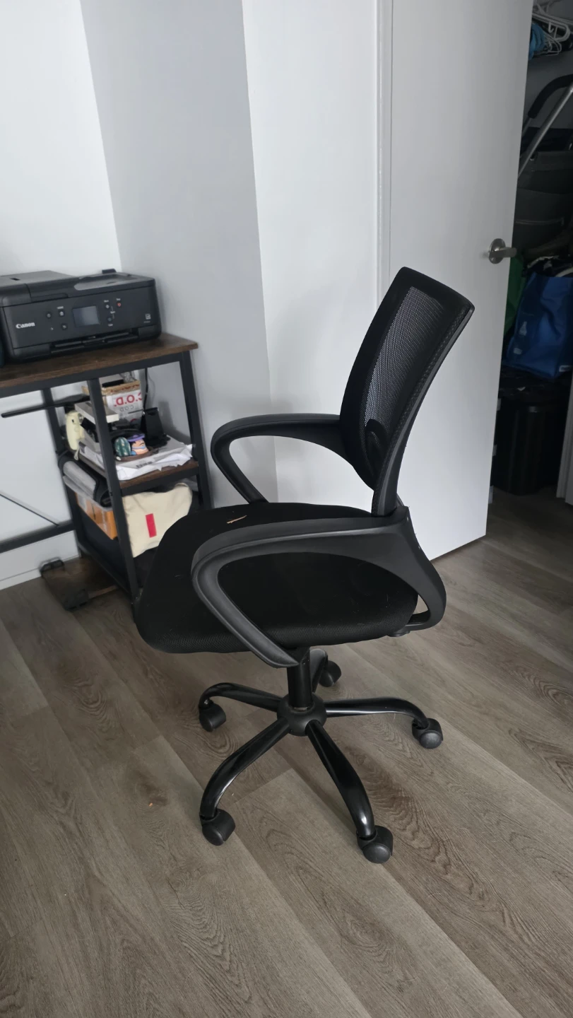 Black Mesh Office Chair - photo 2
