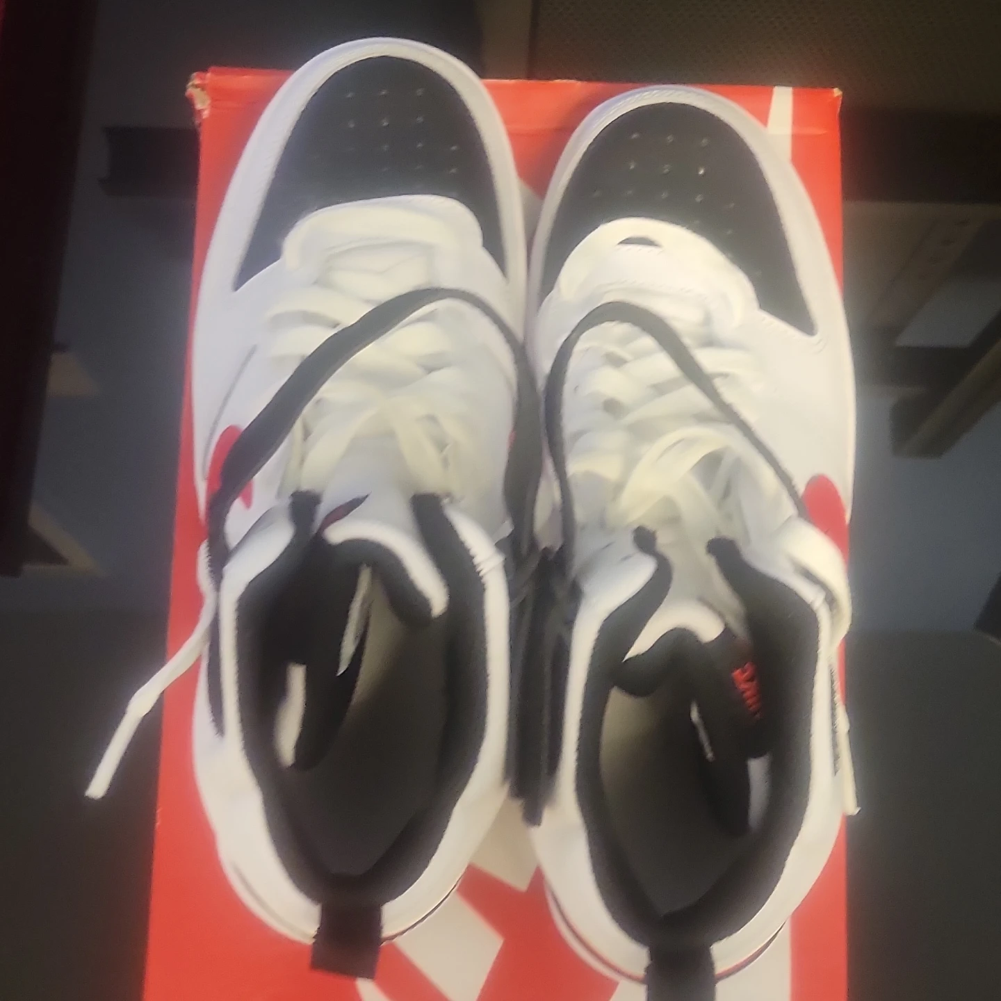 Nike High Top Sneakers - photo 5
