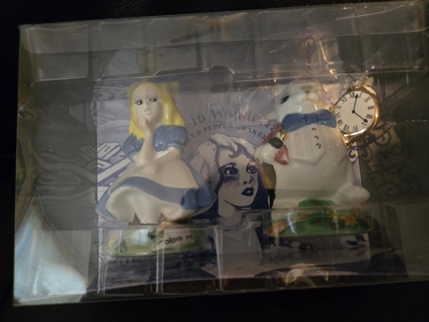 Alice in Wonderland Salt and Pepper Shakers - photo 3