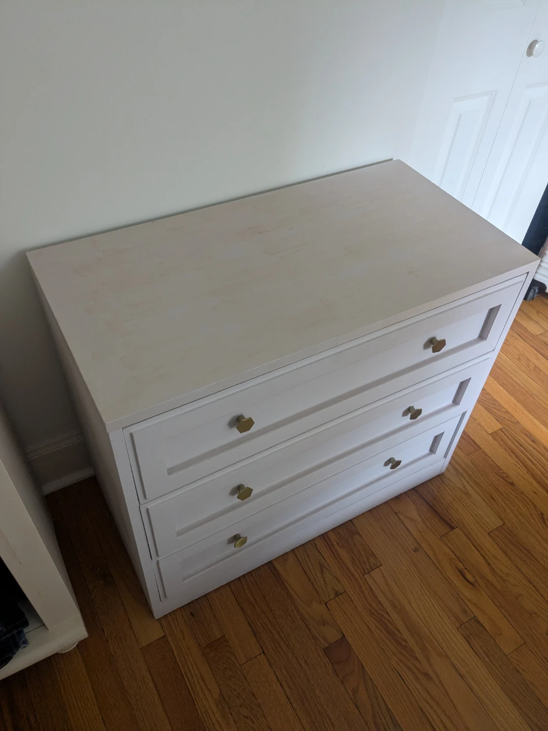 Wood drawer dresser - photo 3