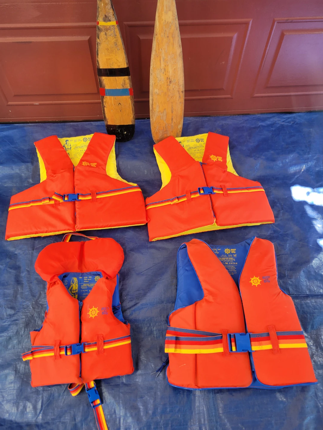 Assorted Life Jackets (4) & Paddles (2), cooler - photo 3