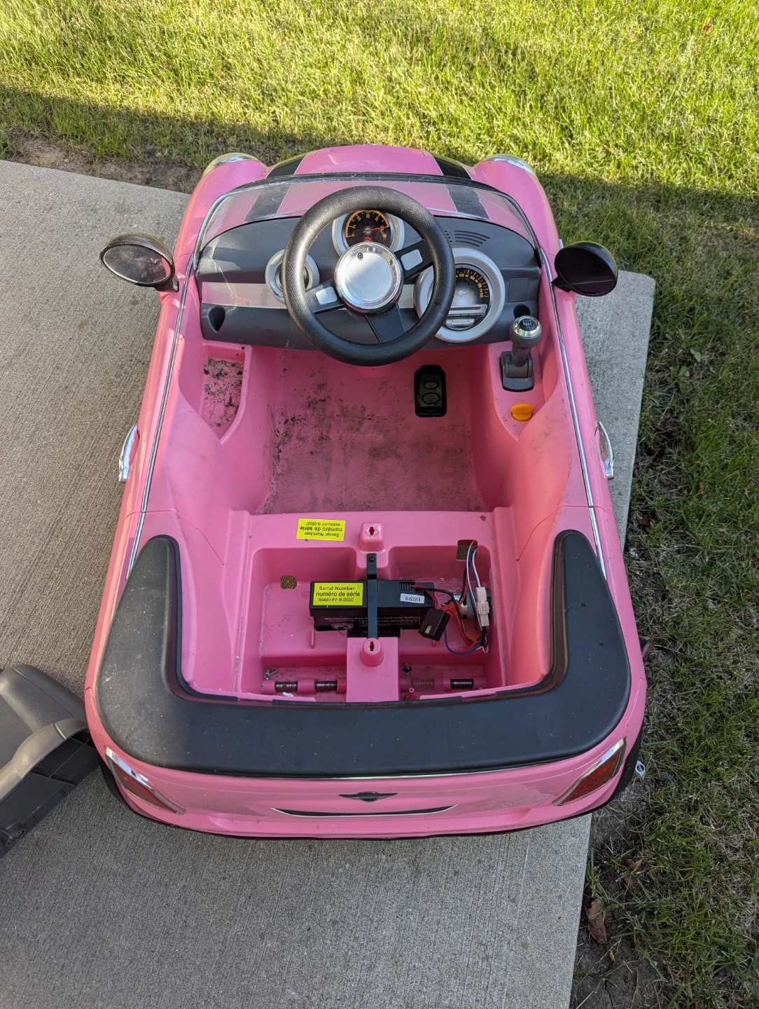 FOR REPAIR OR PARTS girls mini cooper toy car DOESN'T WORK - photo 3