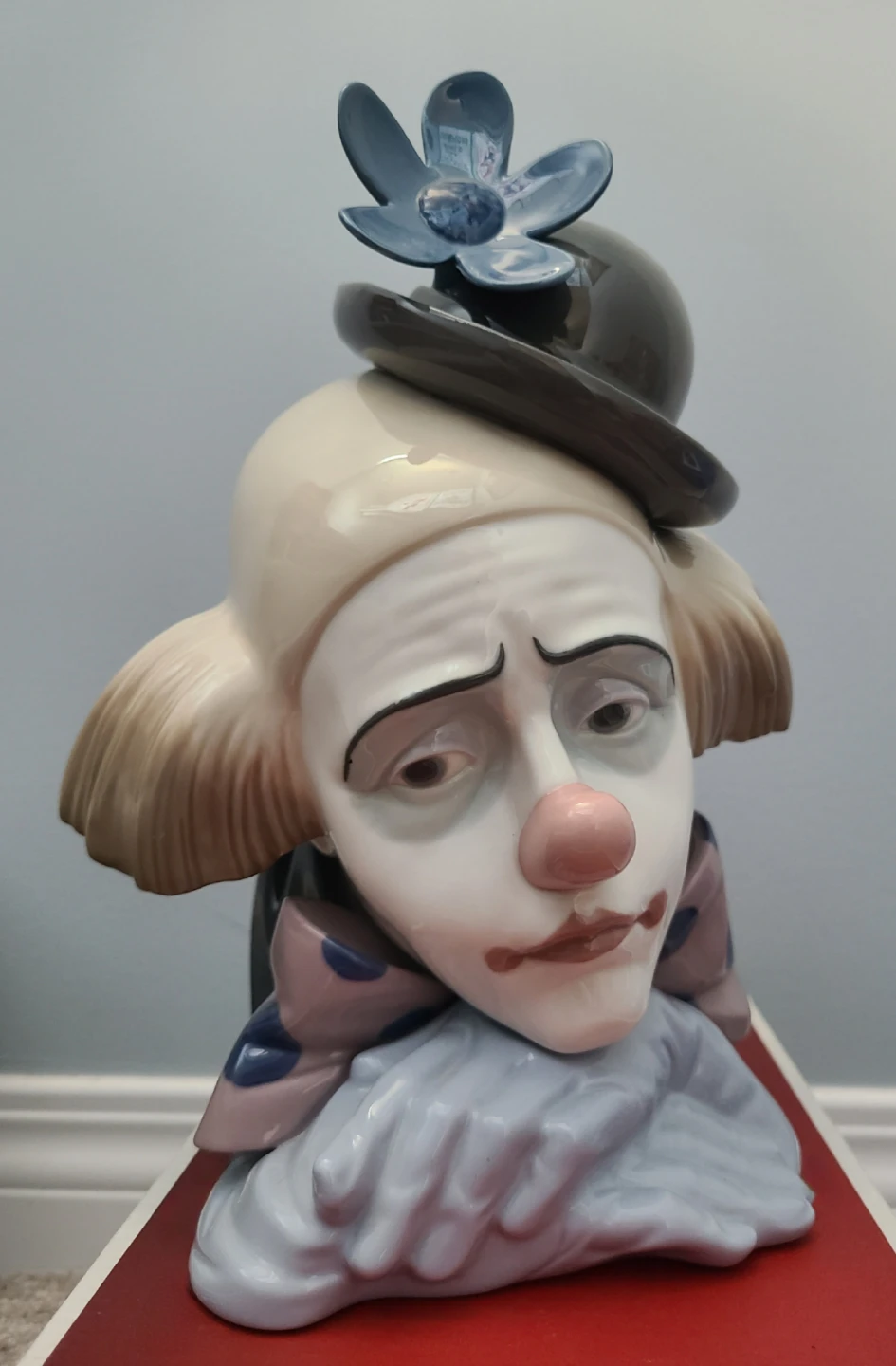 Lladro Sad Clown Head Bowler Hat and Flower