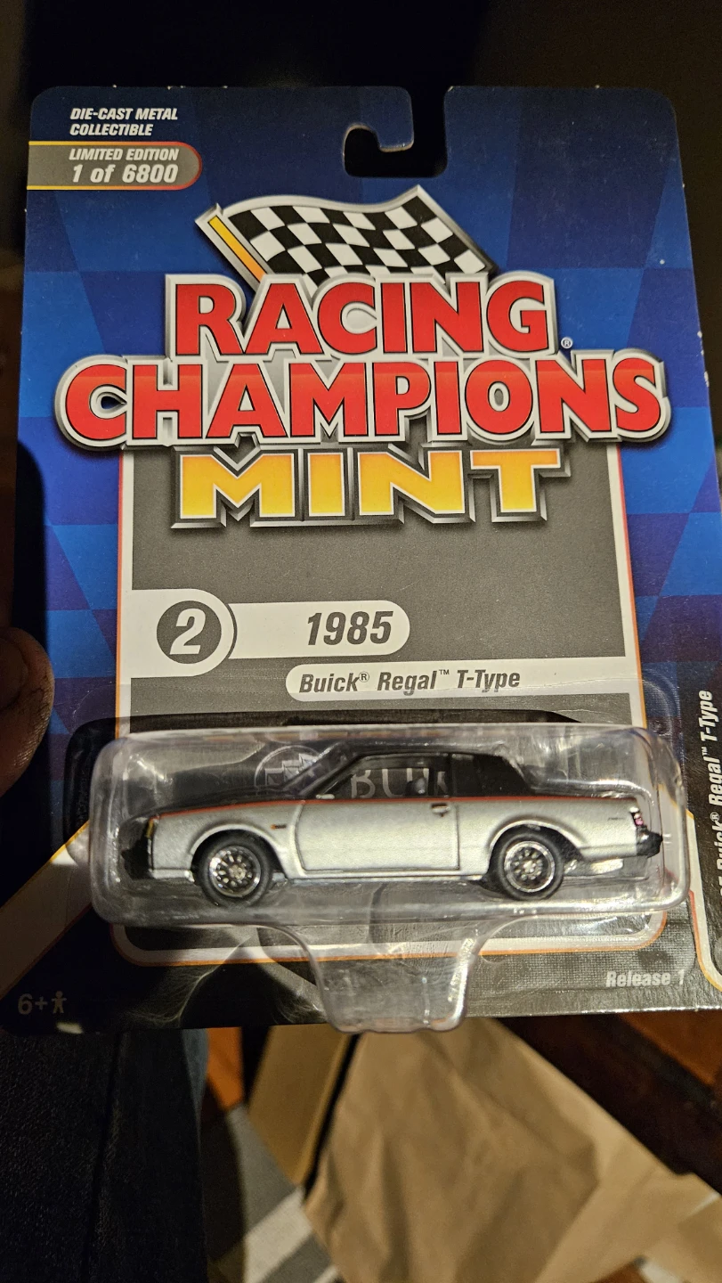 Racing Champions Mint 1985 Buick Regal T-Type Die-Cast Car