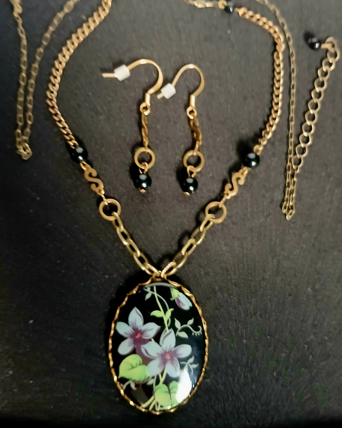 Floral Pendant Necklace and Earring Set - photo 2