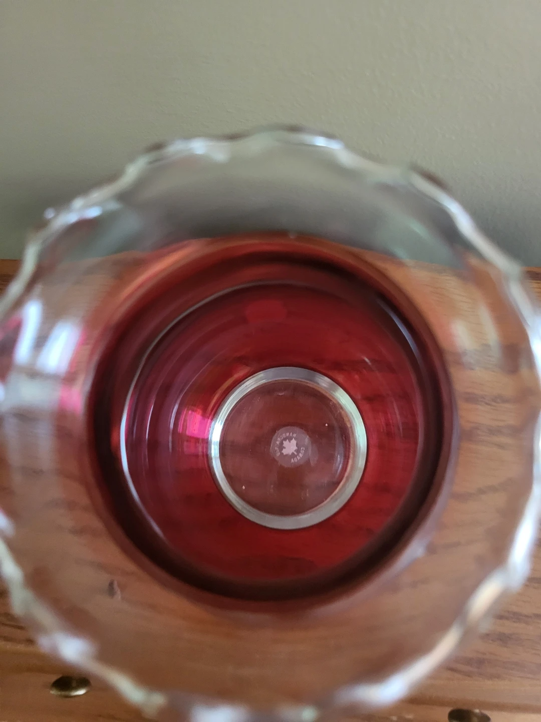 Handcrafted Canada Red Glass Vase with Bird Etching - photo 2