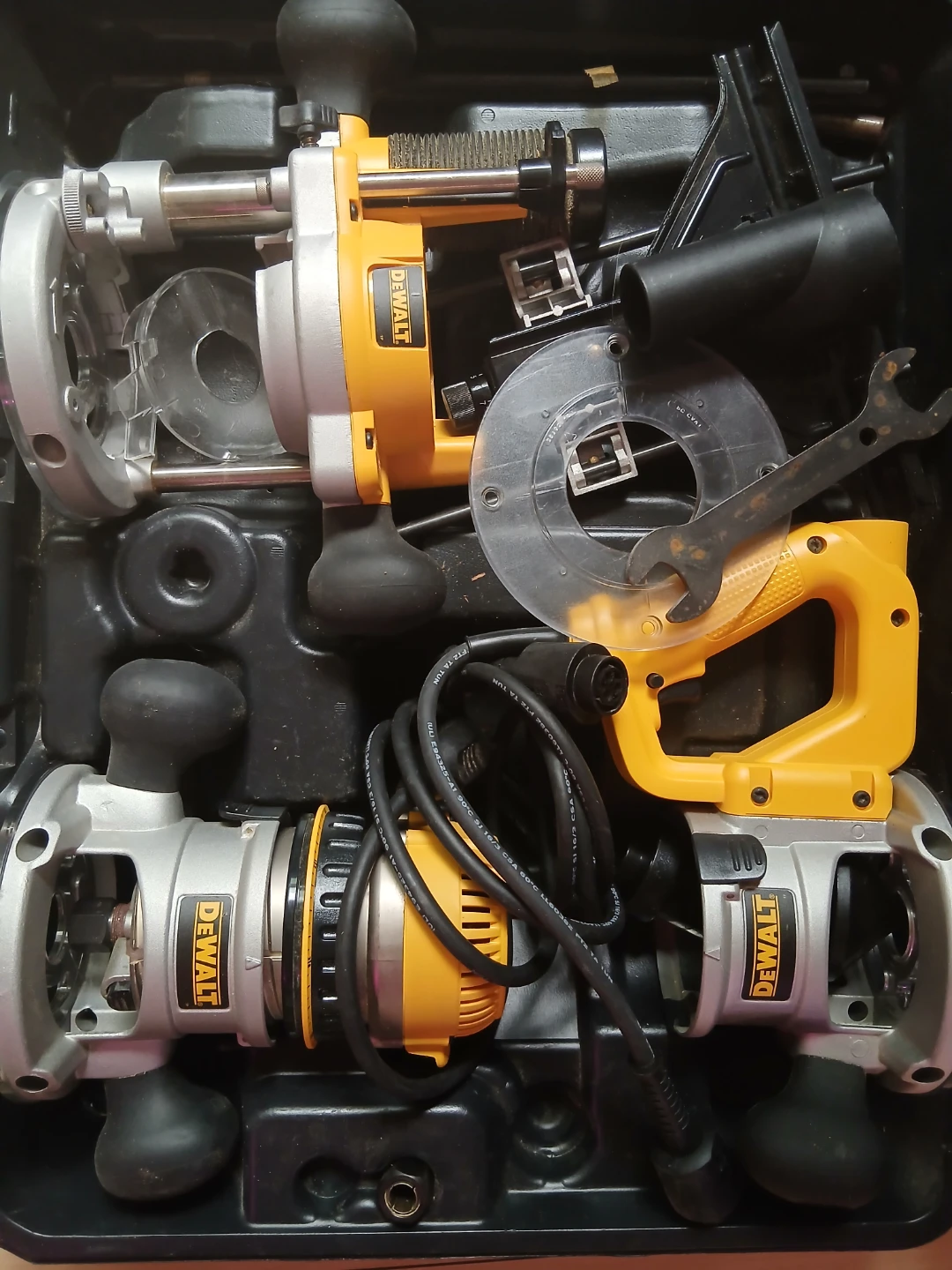 DEWALT Router Set with Case - photo 4