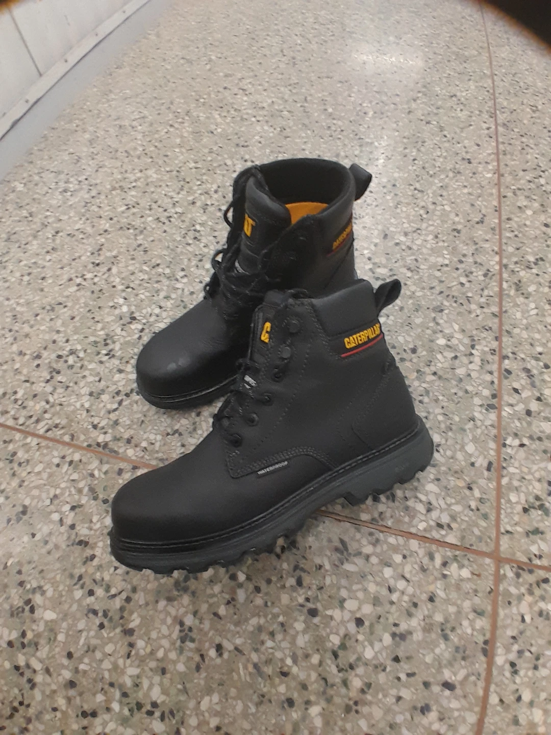 CAT Waterproof Safety Boots Elite Men's Size 9 - photo 5