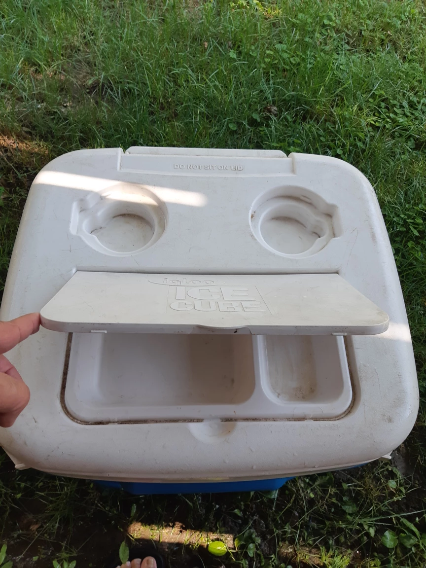 Igloo Ice Cube Cooler - photo 2