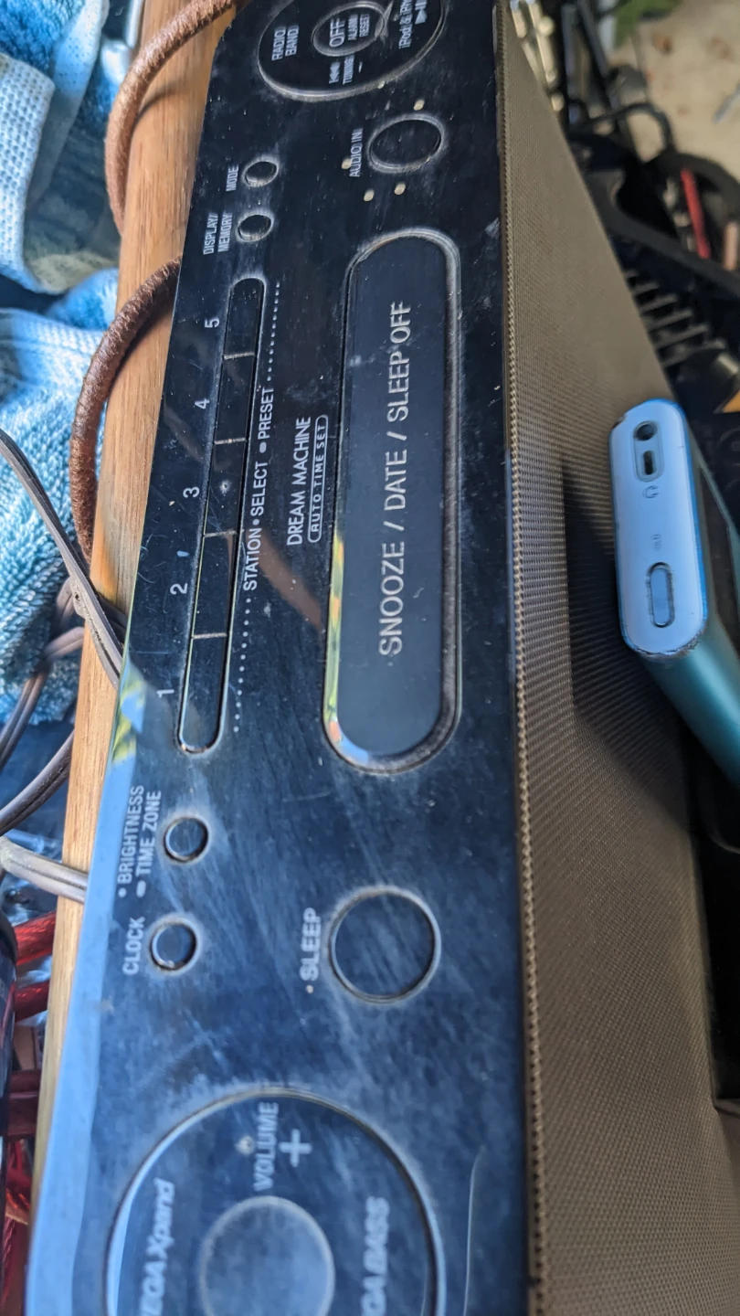 Sony ICF-CS10iP FM/AM Clock Radio with Mega Bass - photo 3