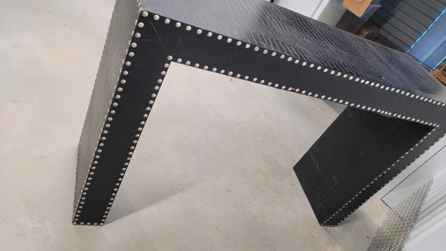 Black Faux Crocodile Console Table - photo 4