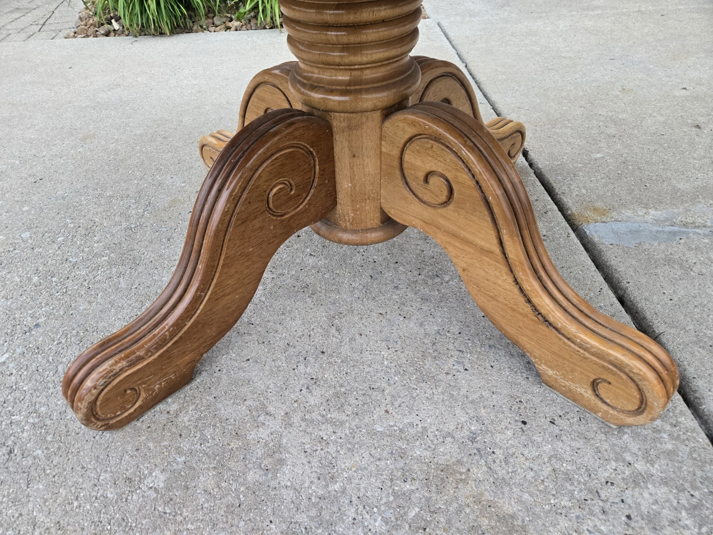 Solid Oak Pedestal Dining Table - photo 2
