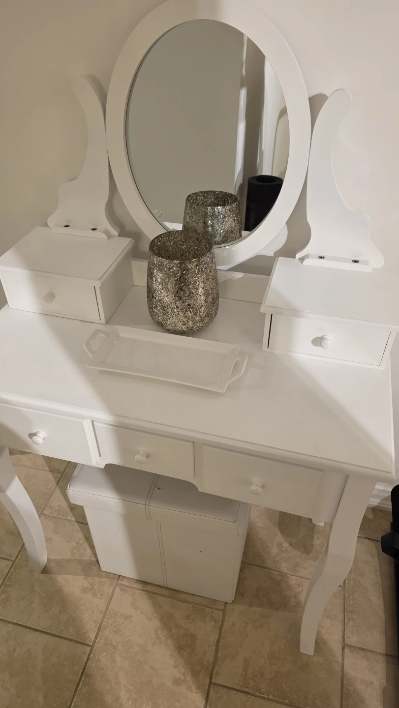 White Vanity Set with Mirror l - photo 2