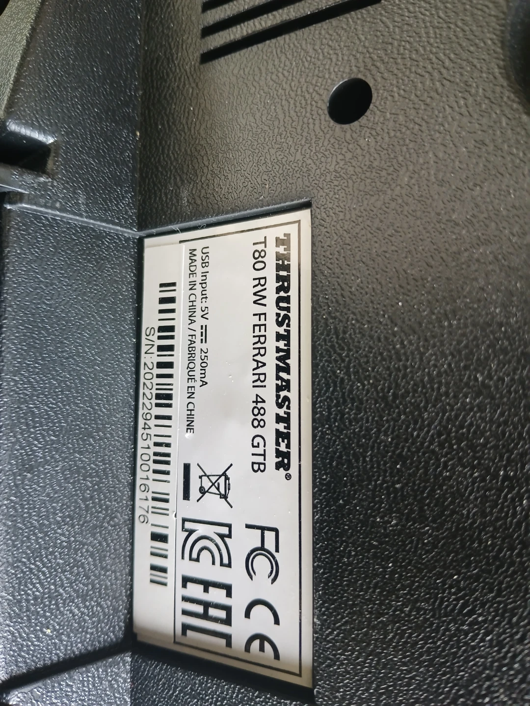 Thrustmaster T80 RW Ferrari 488 GTB Racing Wheel - photo 2