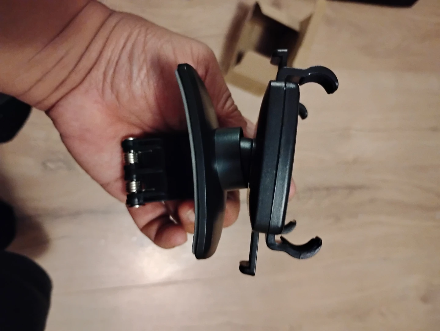 Adjustable Car Phone Mount Holder - photo 4
