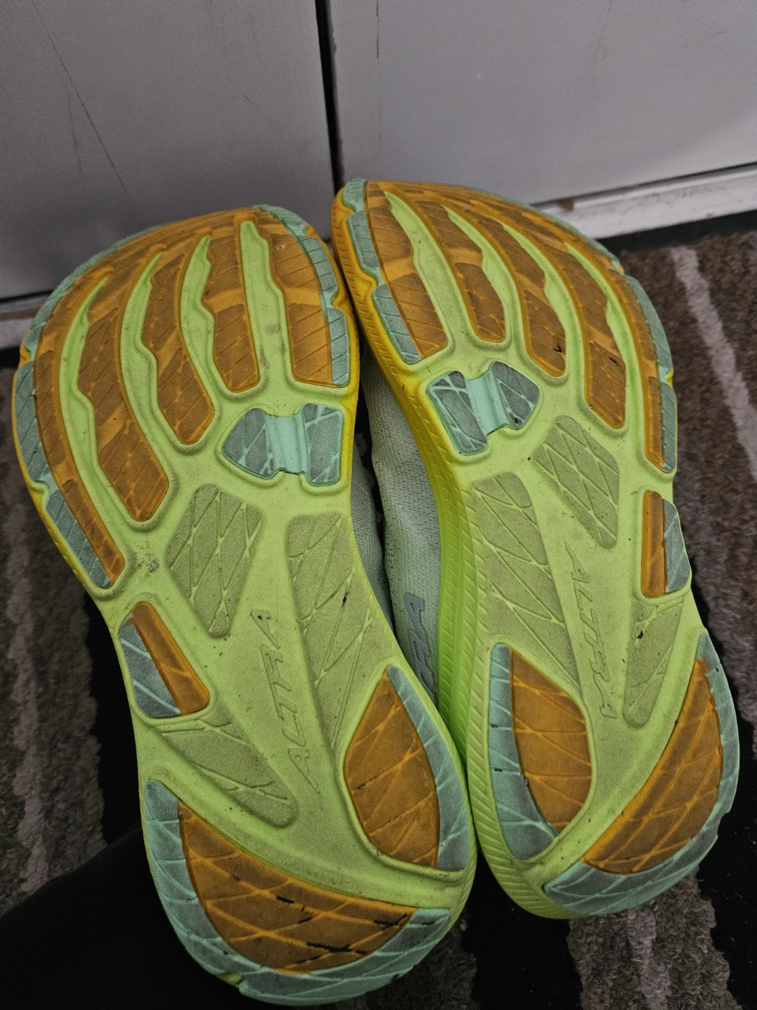 Altra experience flow 3 women's 8.5 grey w - photo 2