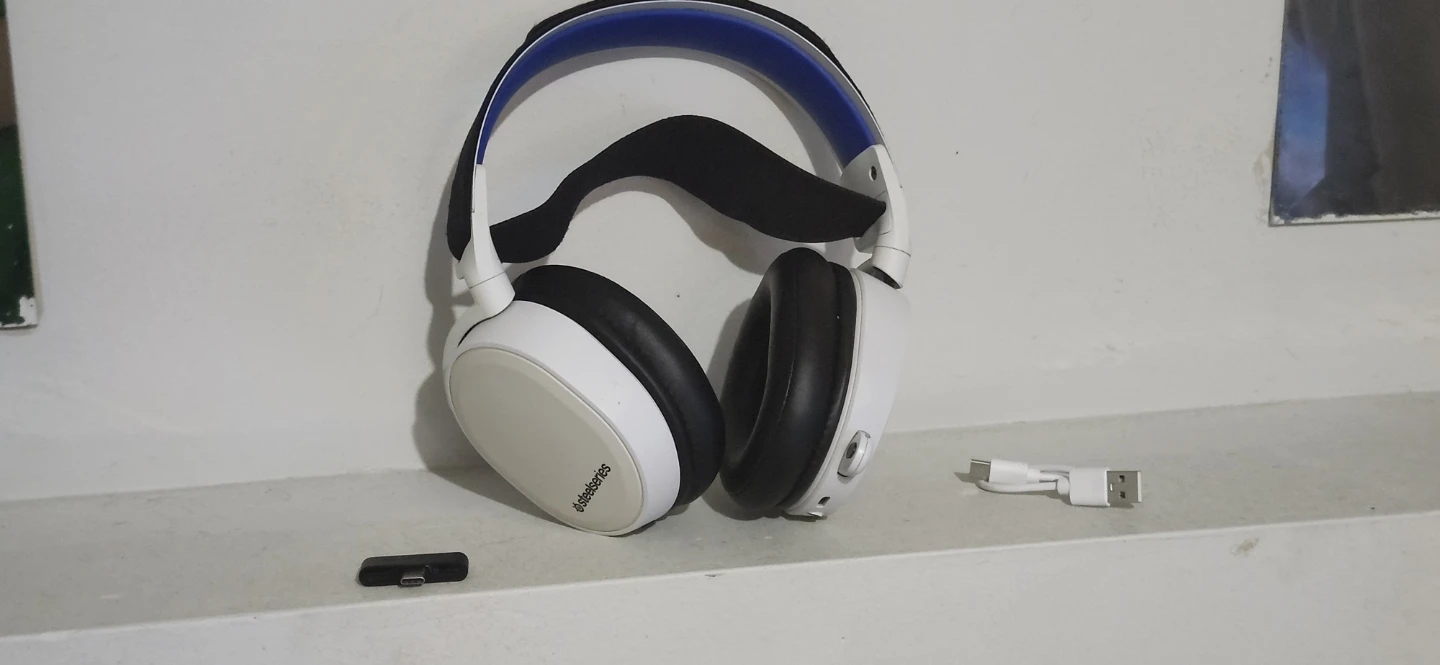 Discontinued SteelSeries Artic 7p+ Wireless Headset