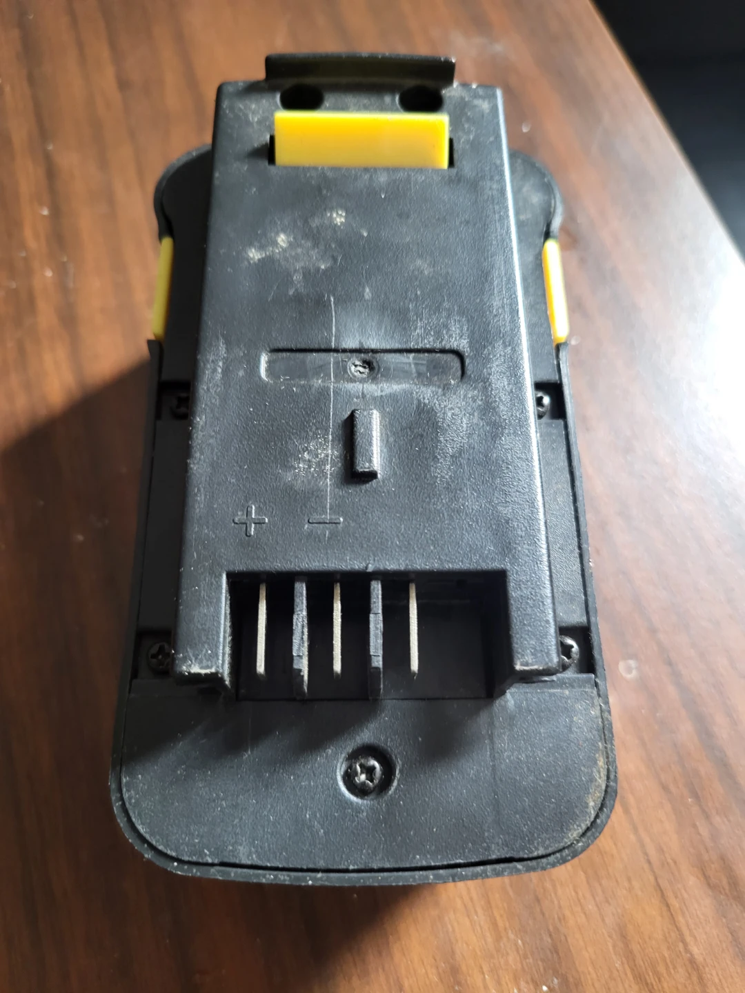Yardworks 18V Nickel-cadmium Battery Pack - photo 2