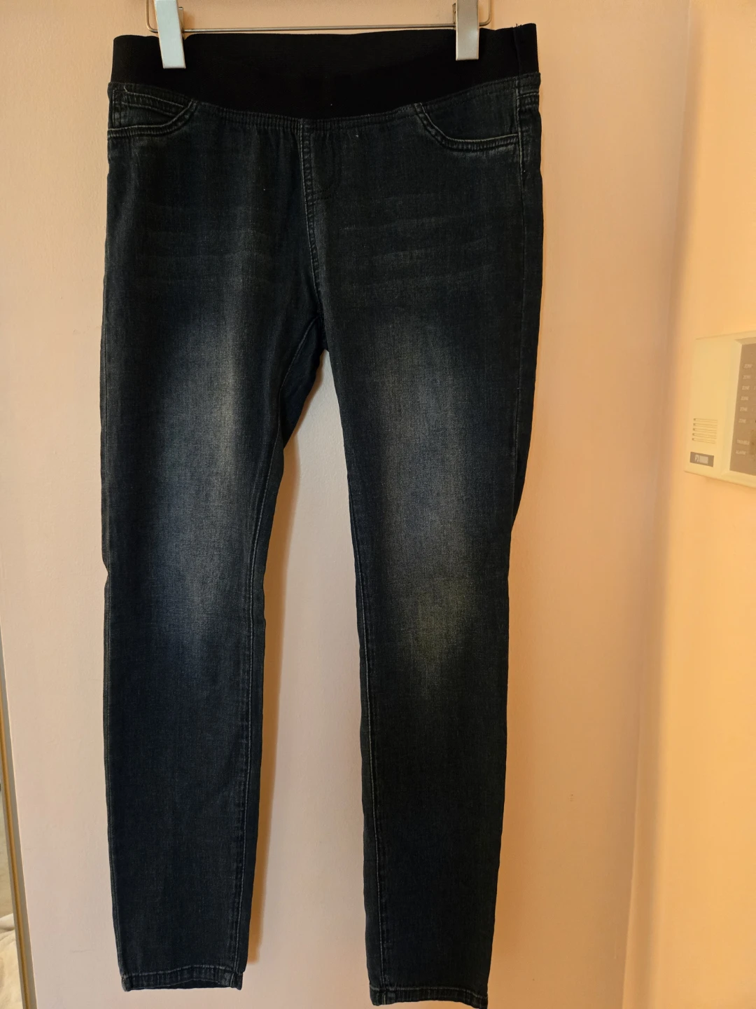 Bebe Jeans  with Rhinestone Logo & Bebe boho top - photo 3