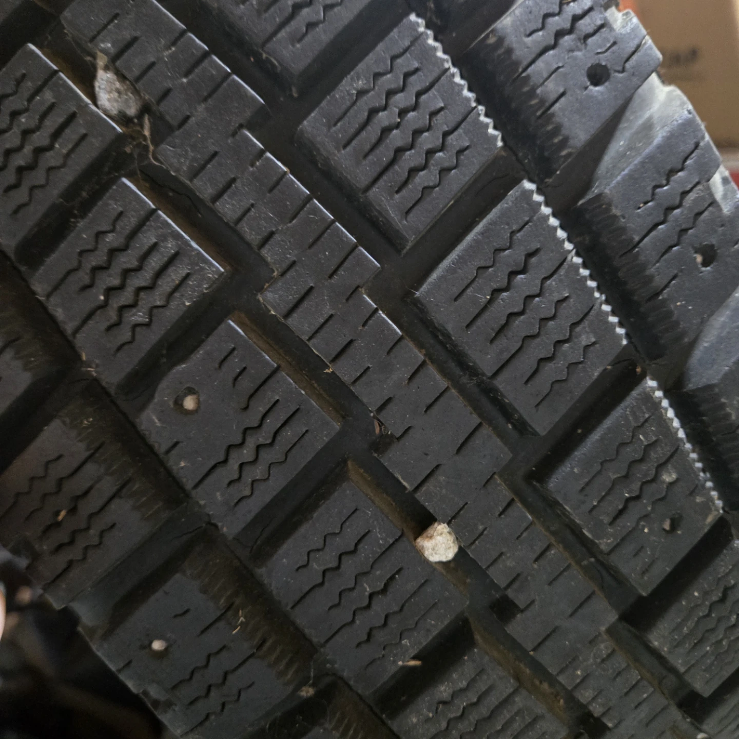WINTER TIRES  225/75R16 - photo 3