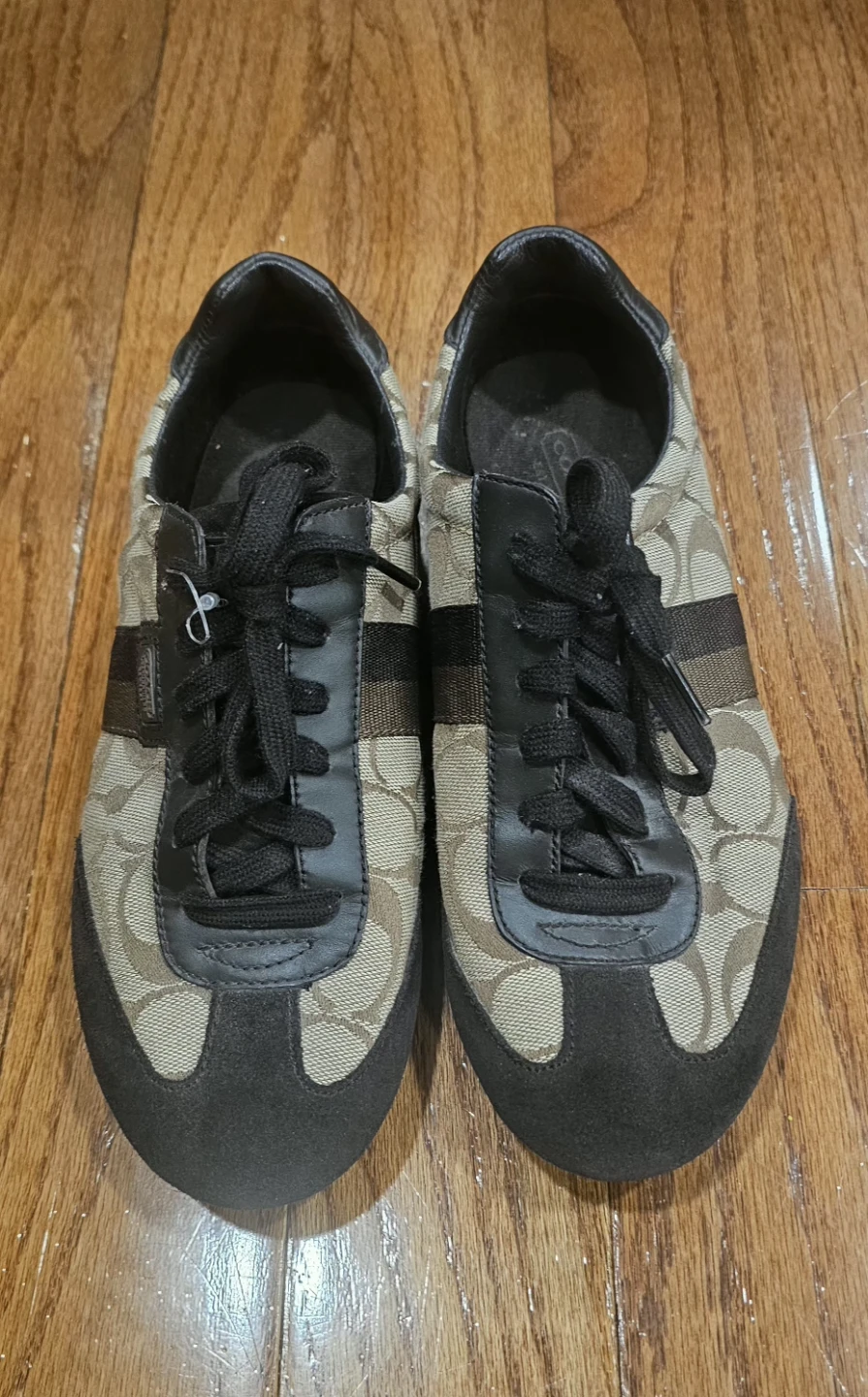 LIKE NEW! Coach Signature Sneakers