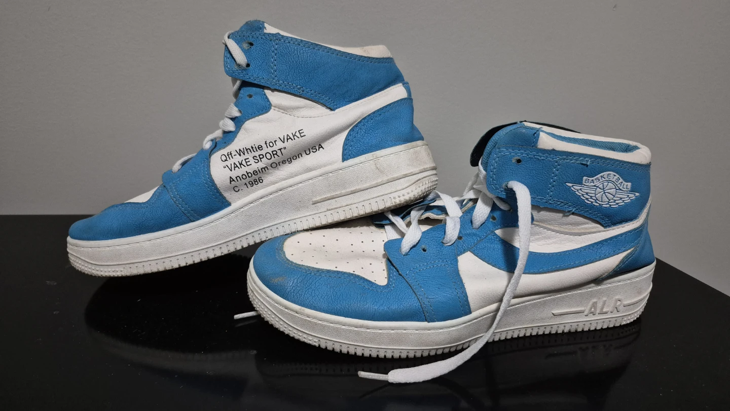 Unisex Sneakers