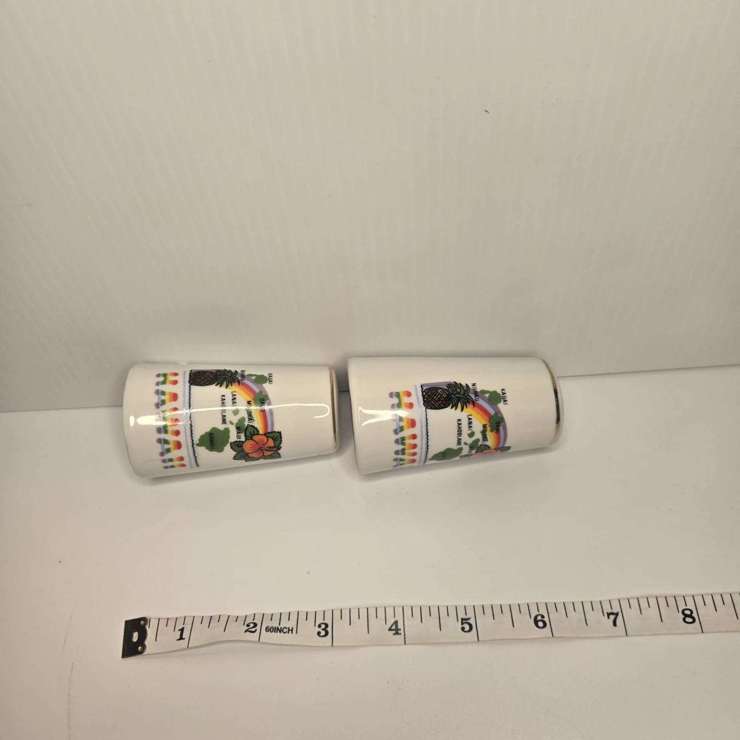 Hawaii Themed Salt and Pepper Shakers - photo 5
