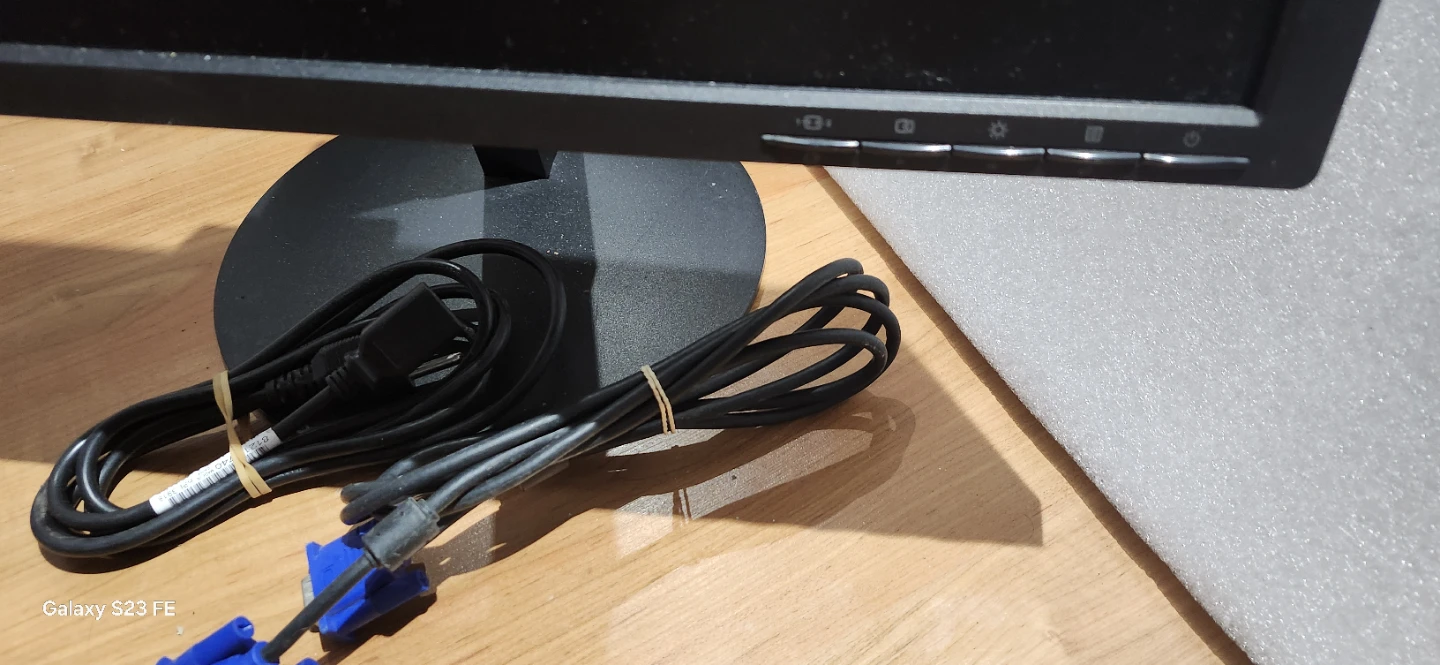 Lenovo ThinkVision Monitor - photo 2