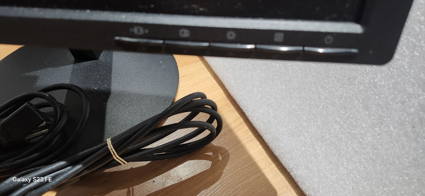 Lenovo ThinkVision Monitor - photo 3
