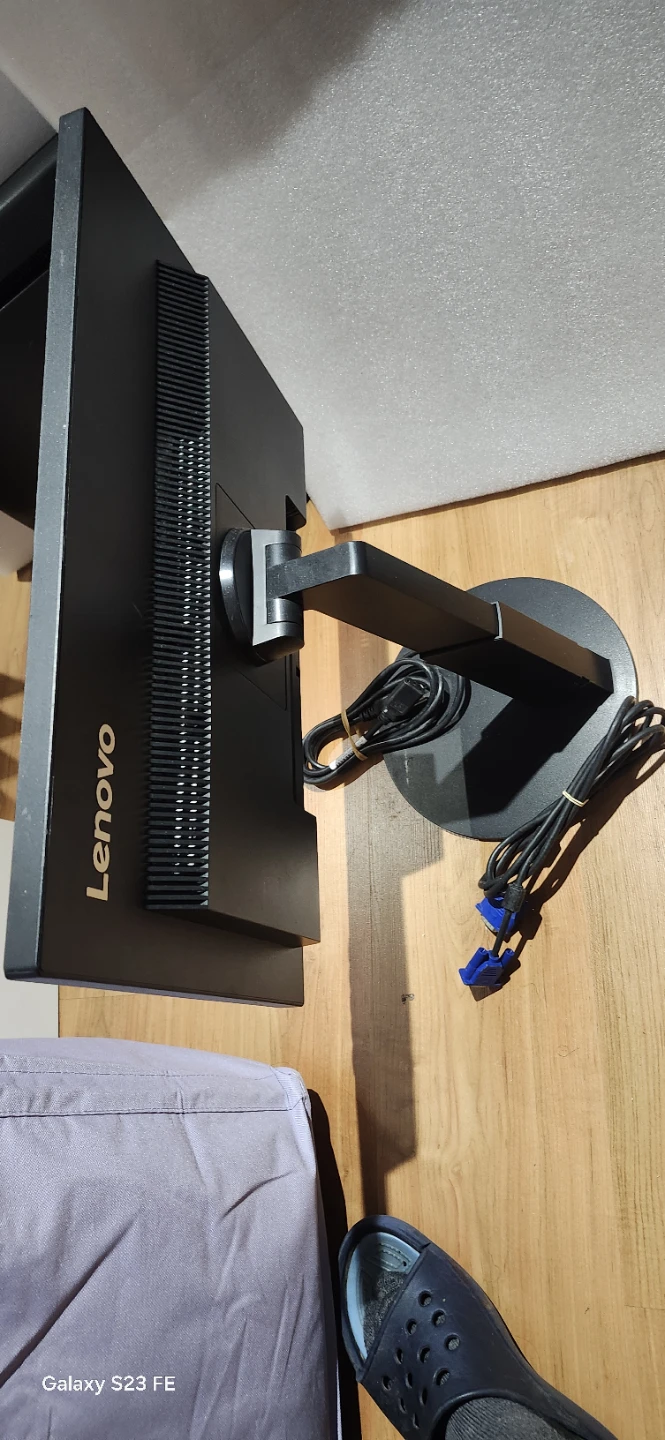 Lenovo ThinkVision Monitor - photo 4