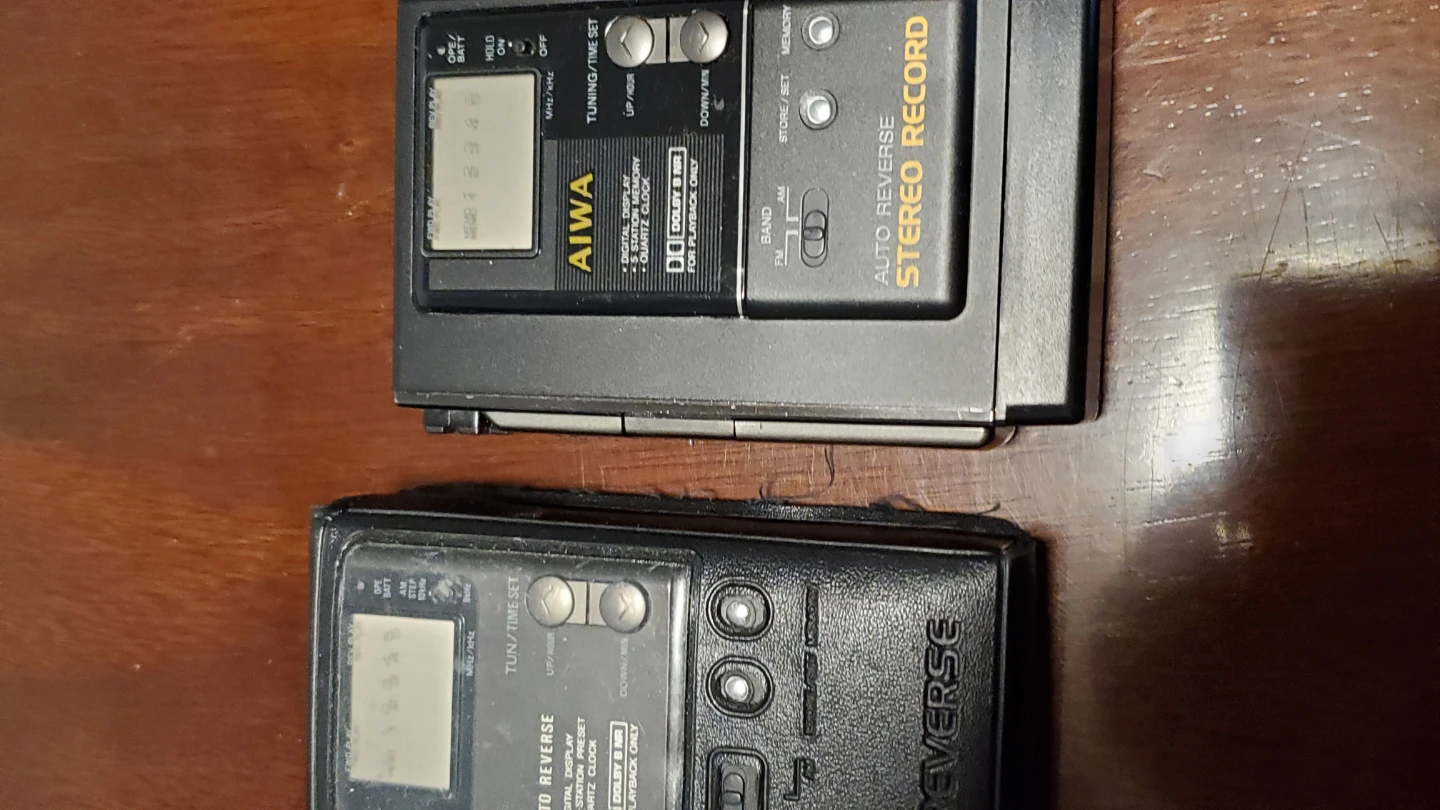 AIWA HS-J202MKII Auto Reverse Stereo Cassette Player/Recorder