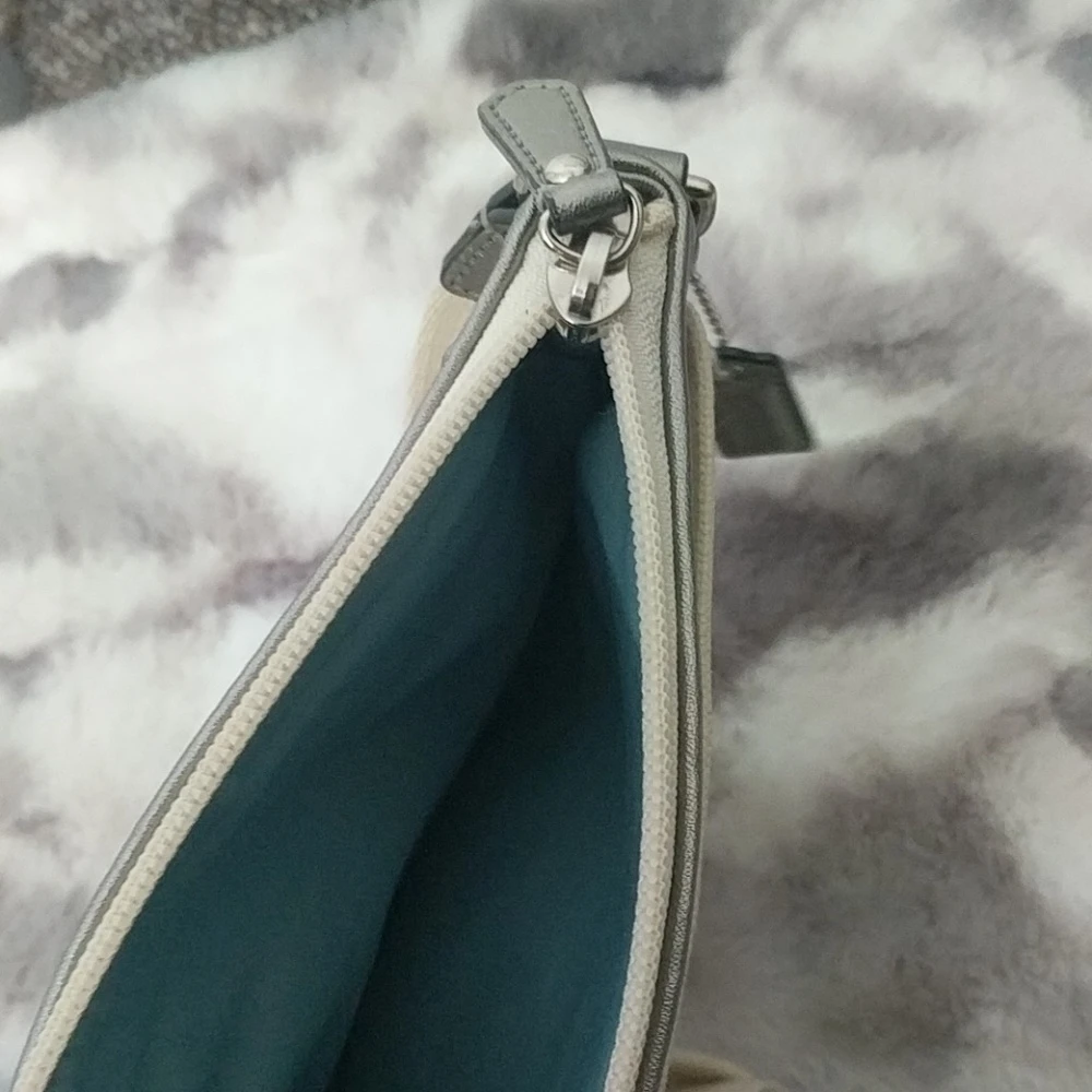 Coach Y2K Rare Vintage Canvas Starfish Crossbody Bag - photo 4