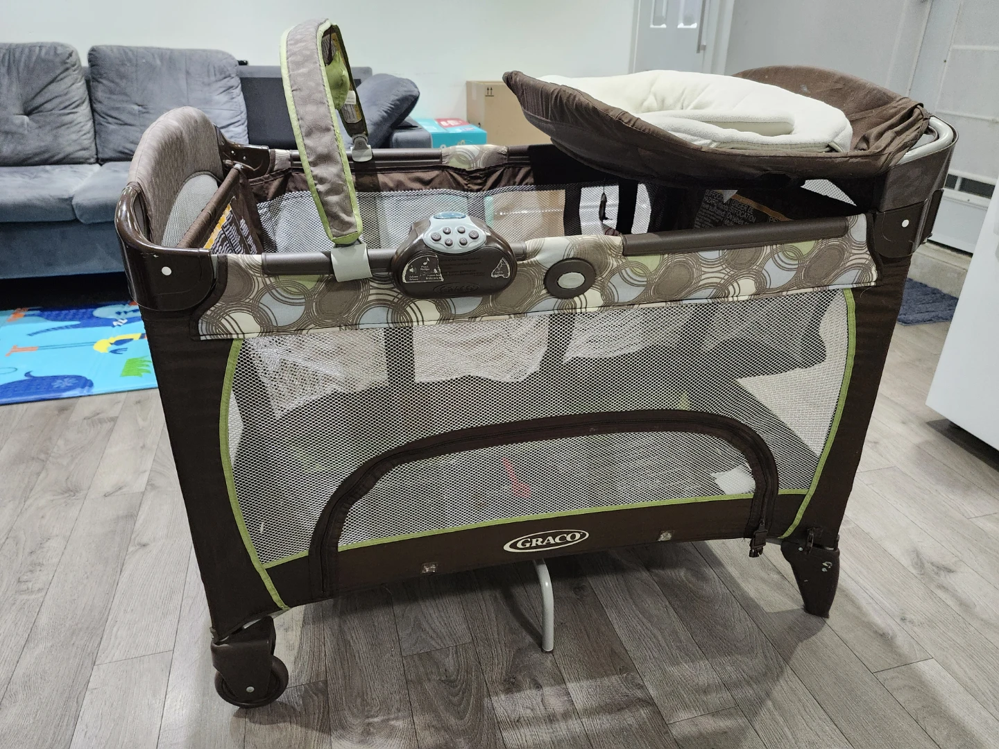 graco travelling bassinet - photo 2
