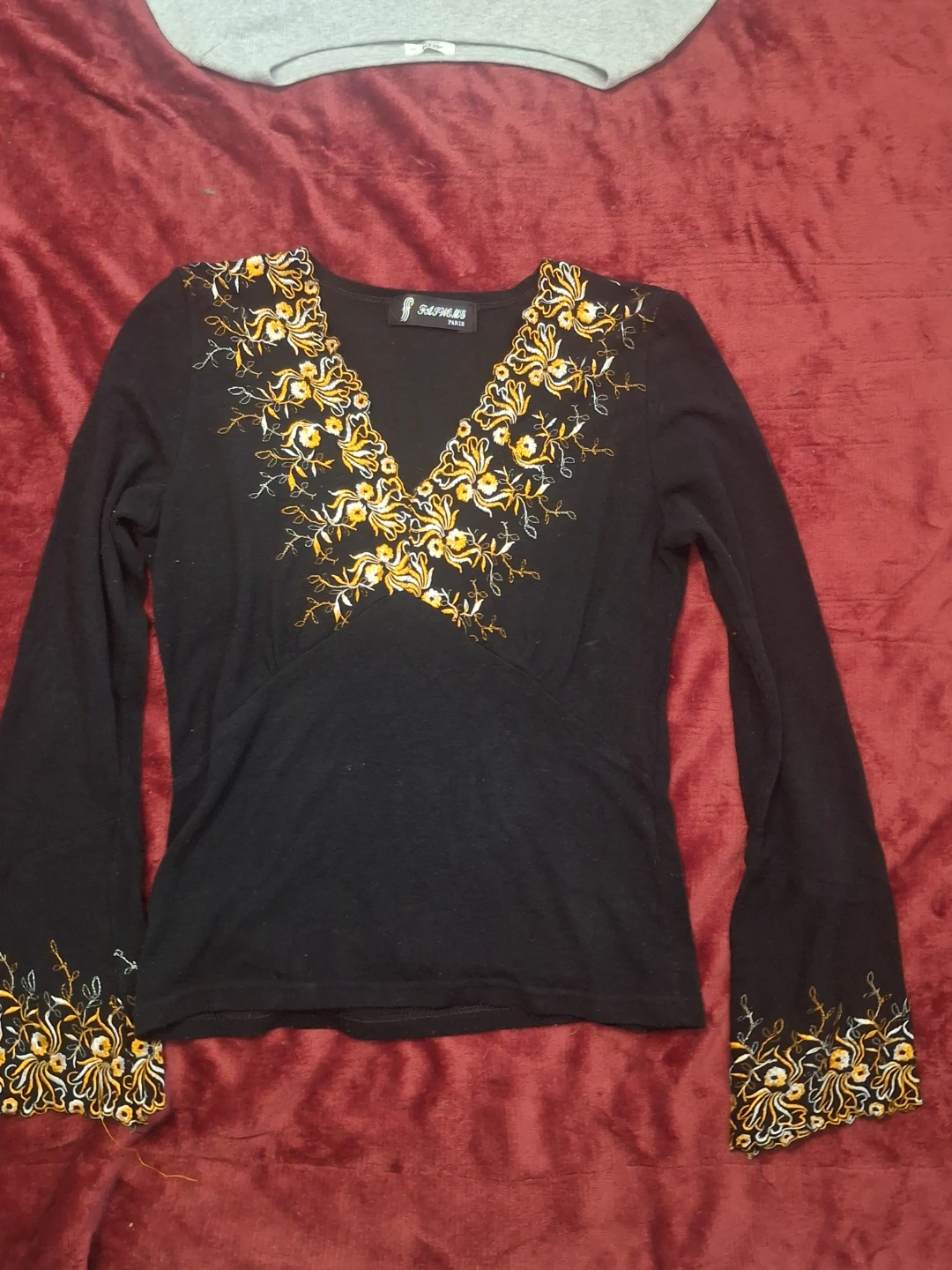 Black Embroidered V-Neck Long Sleeve Top