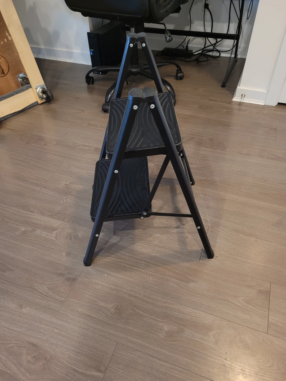 2 step stool