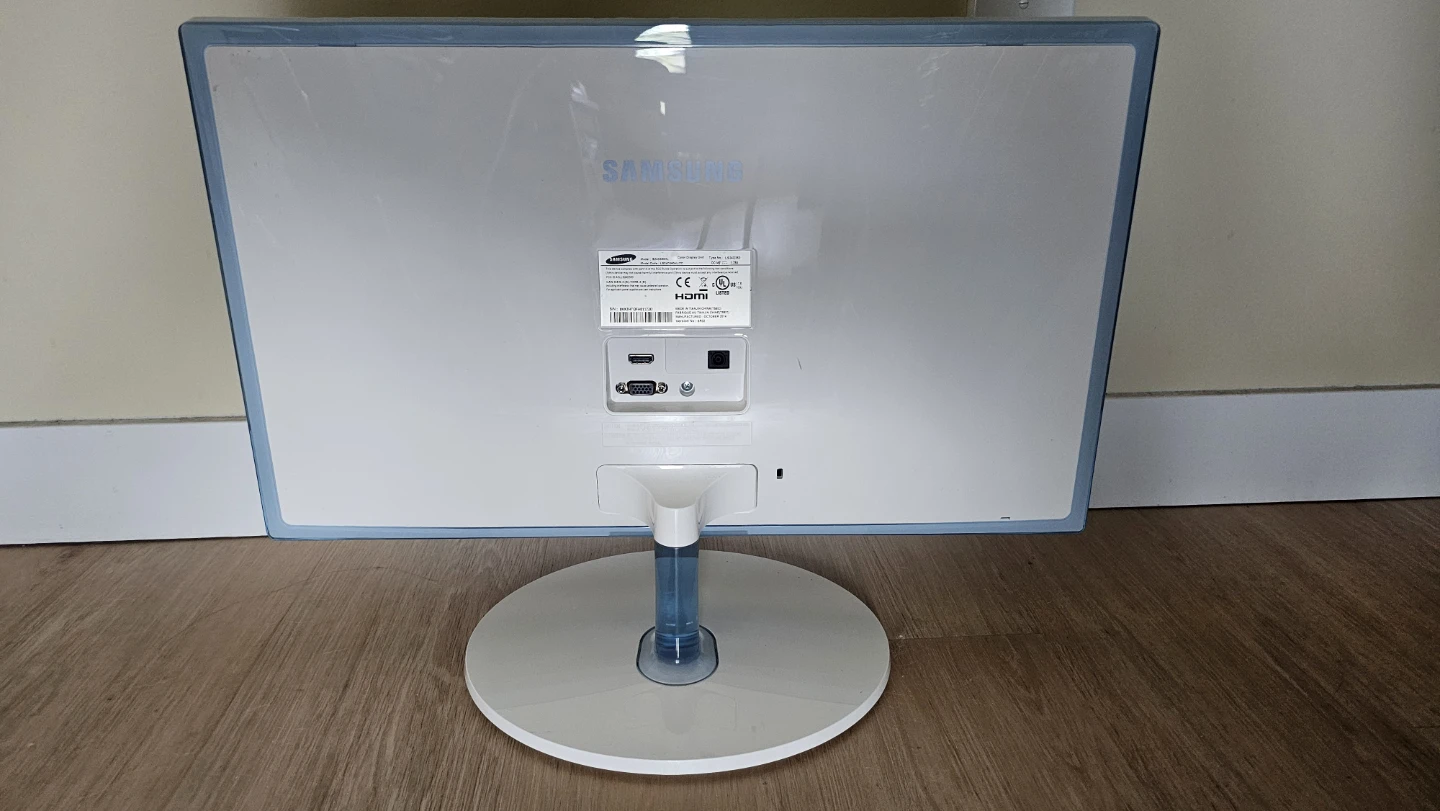 Samsung Monitor 24" - photo 2