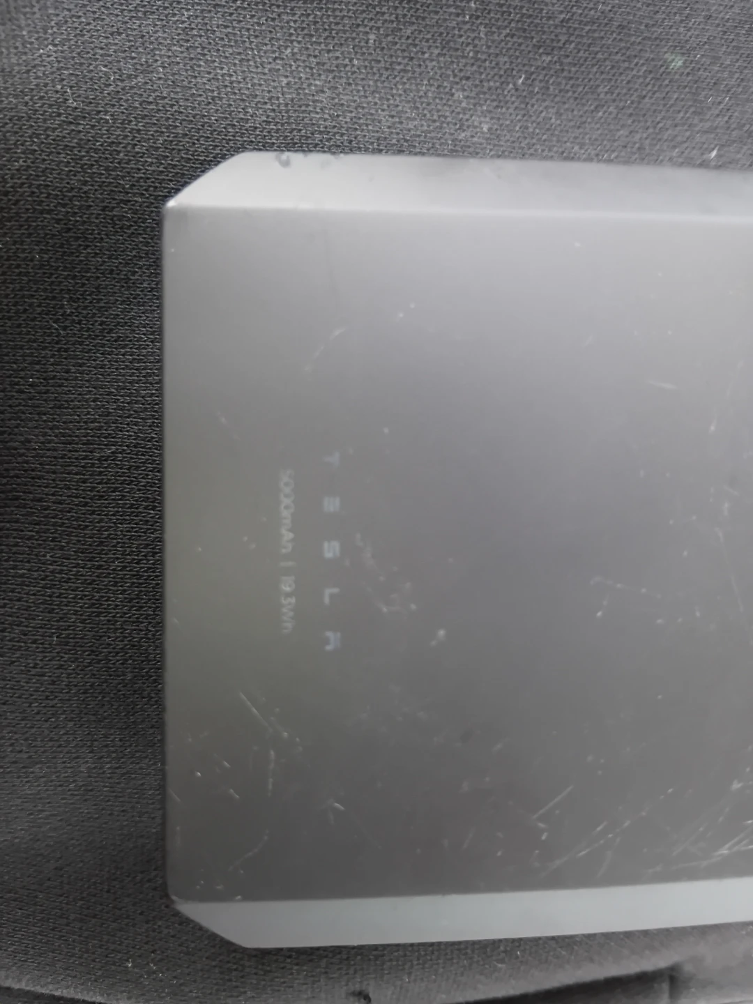 Tesla Wireless Portable Charger 5000mAh - photo 3
