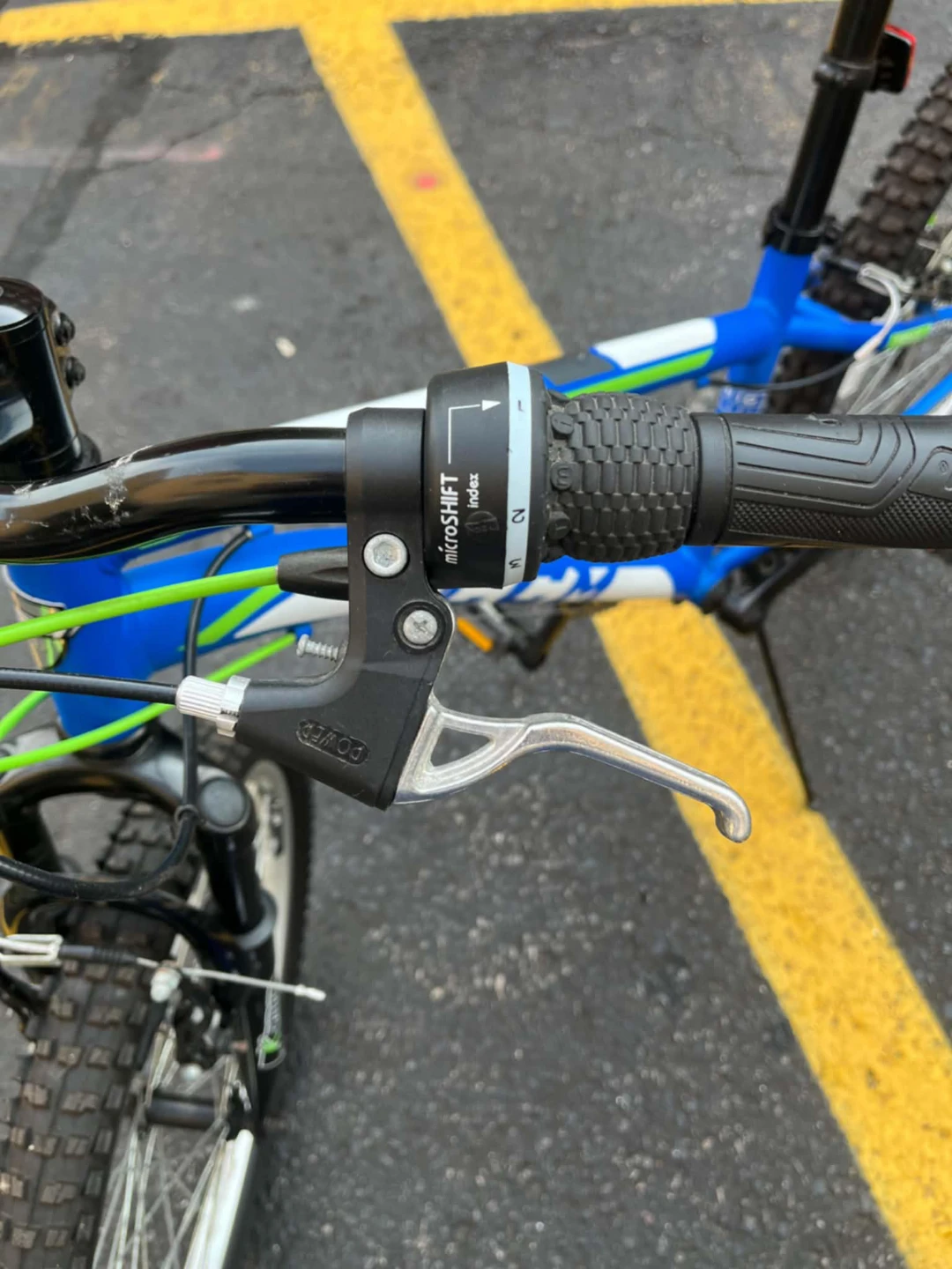 CCM Hardline 24" Kids Mountain Bike - photo 3