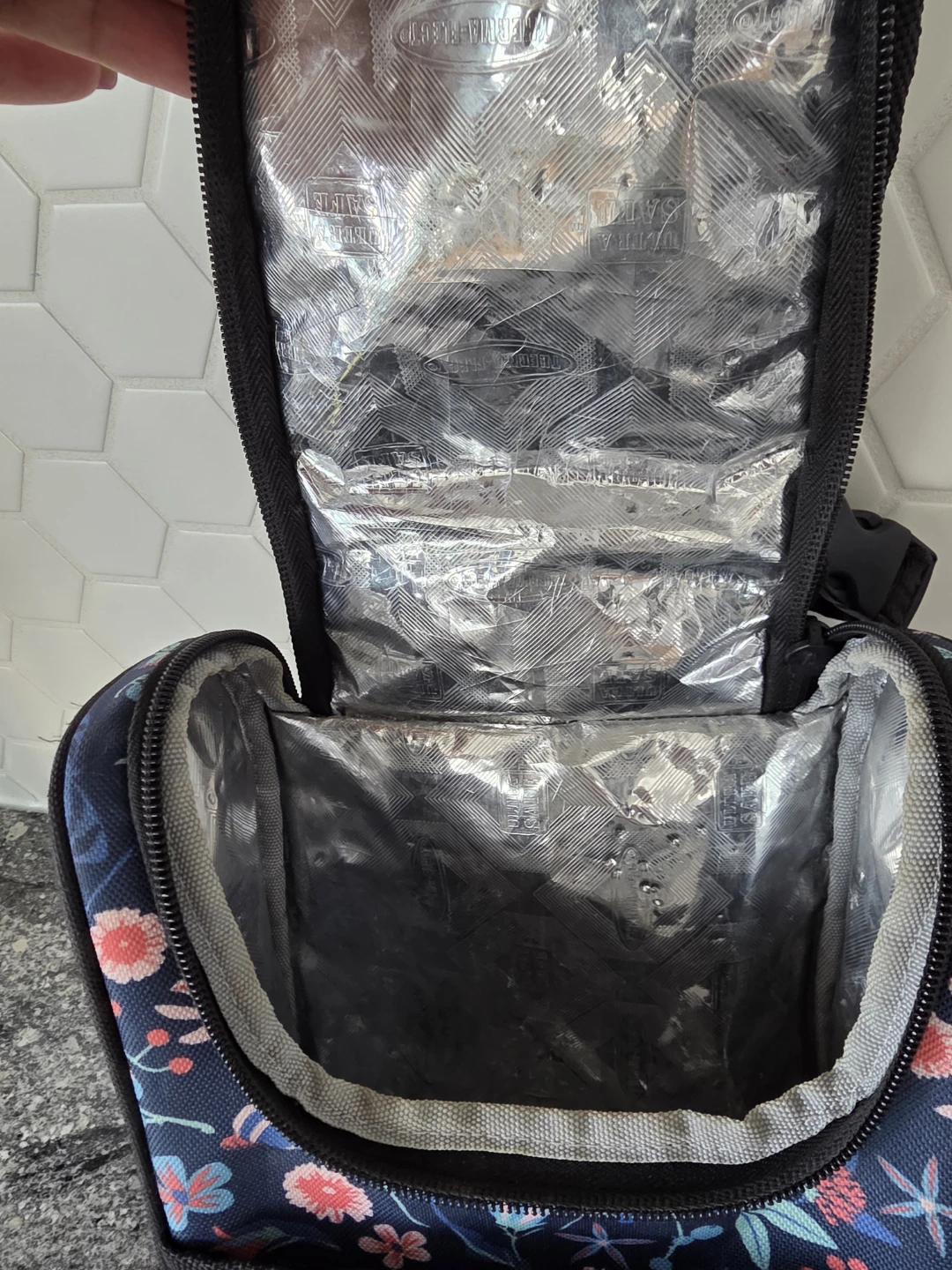 Columbia Insulated Lunch Bag - photo 3