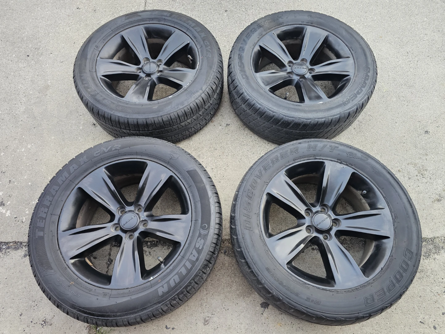 DODGE CHARGER , CHALLENGER RIMS AND TIRES