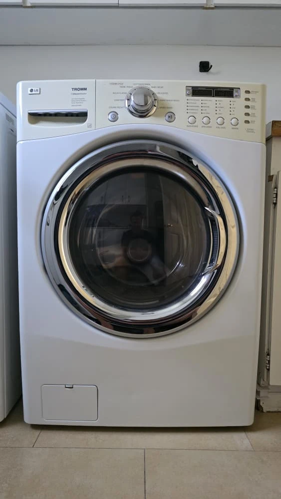 ​LG TROMM Washer & Dryer Set - photo 2