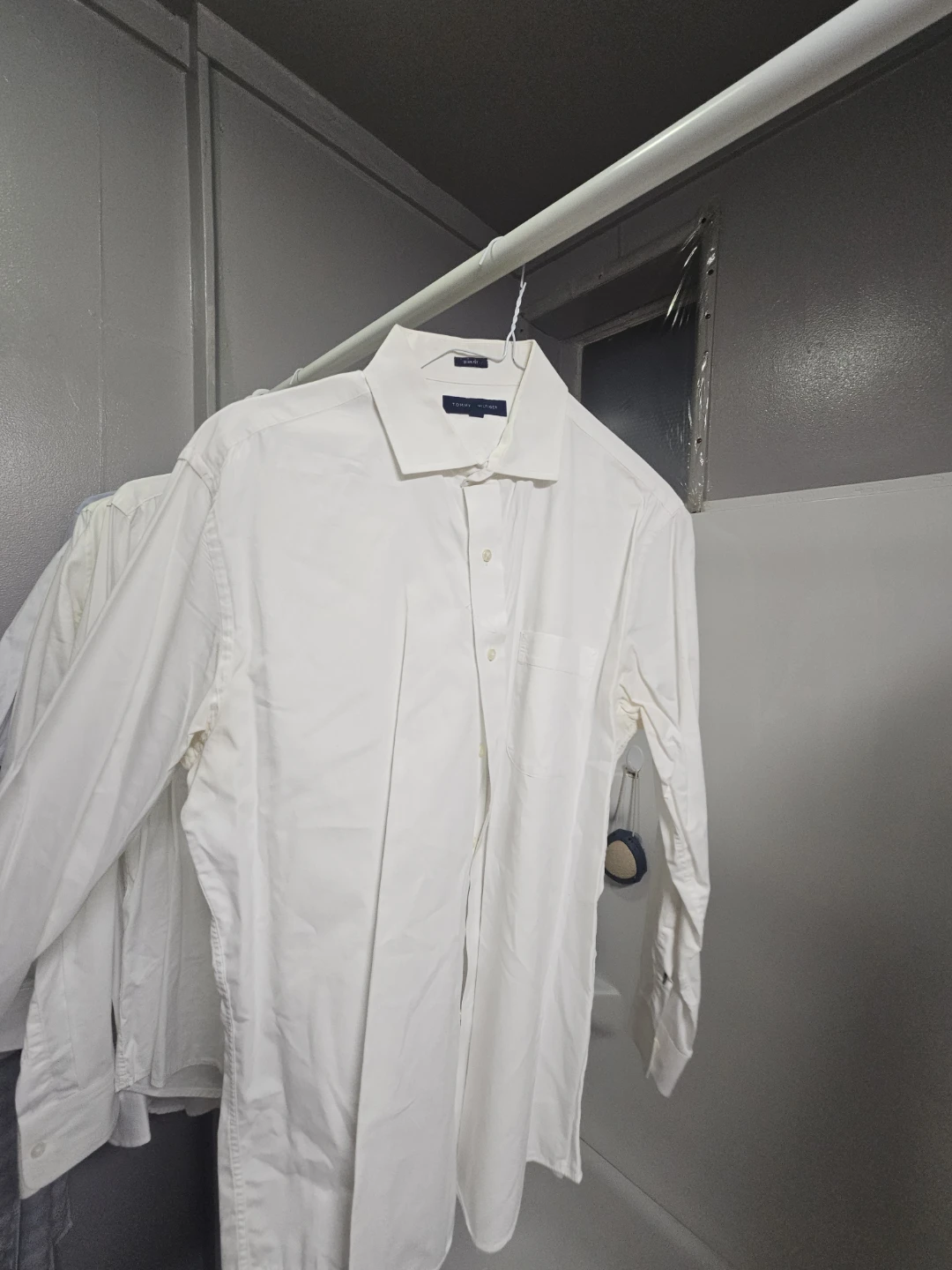 Old Navy White Button-Down Shirt - photo 3