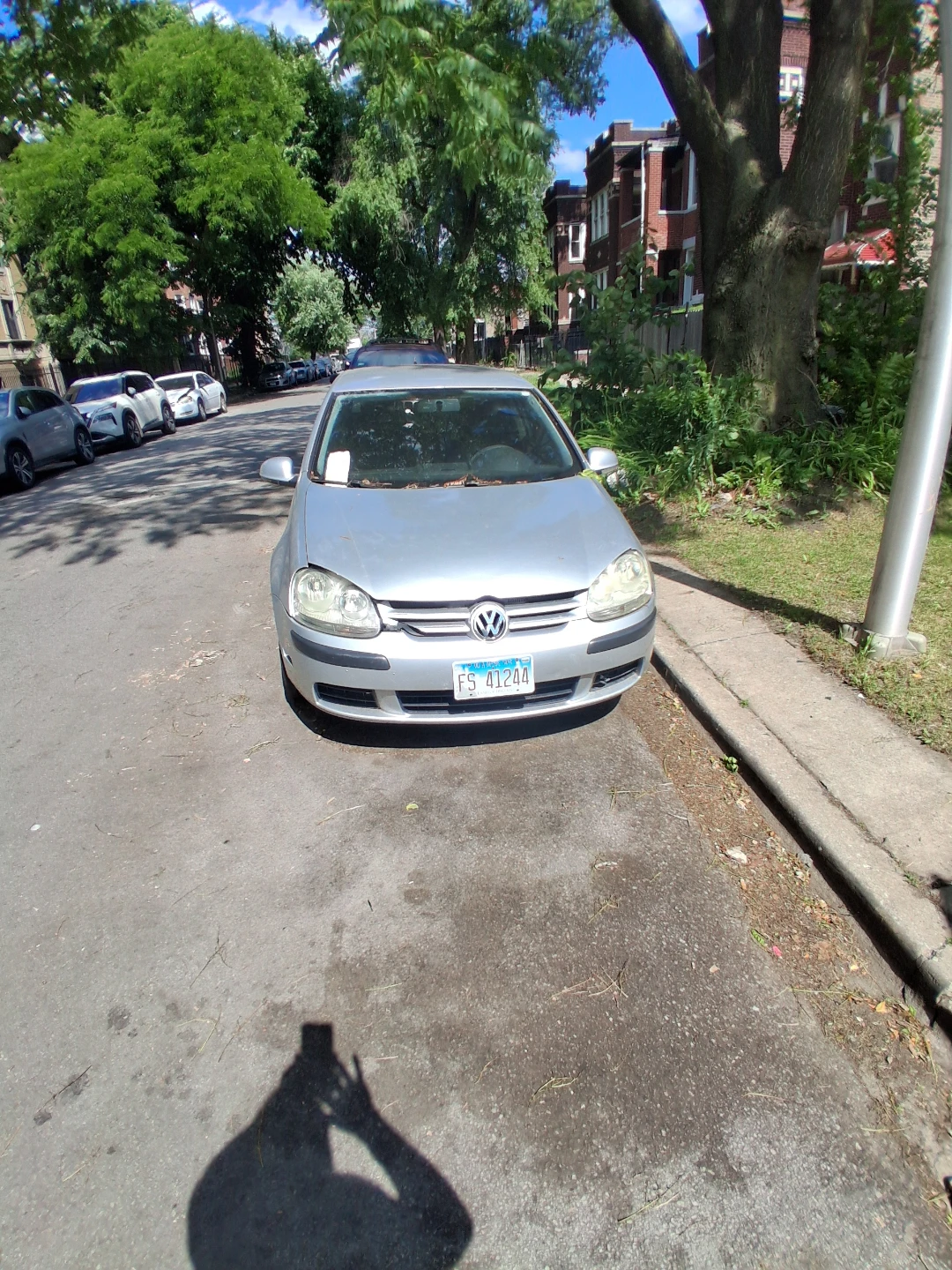 Silver Volkswagen Golf - photo 5