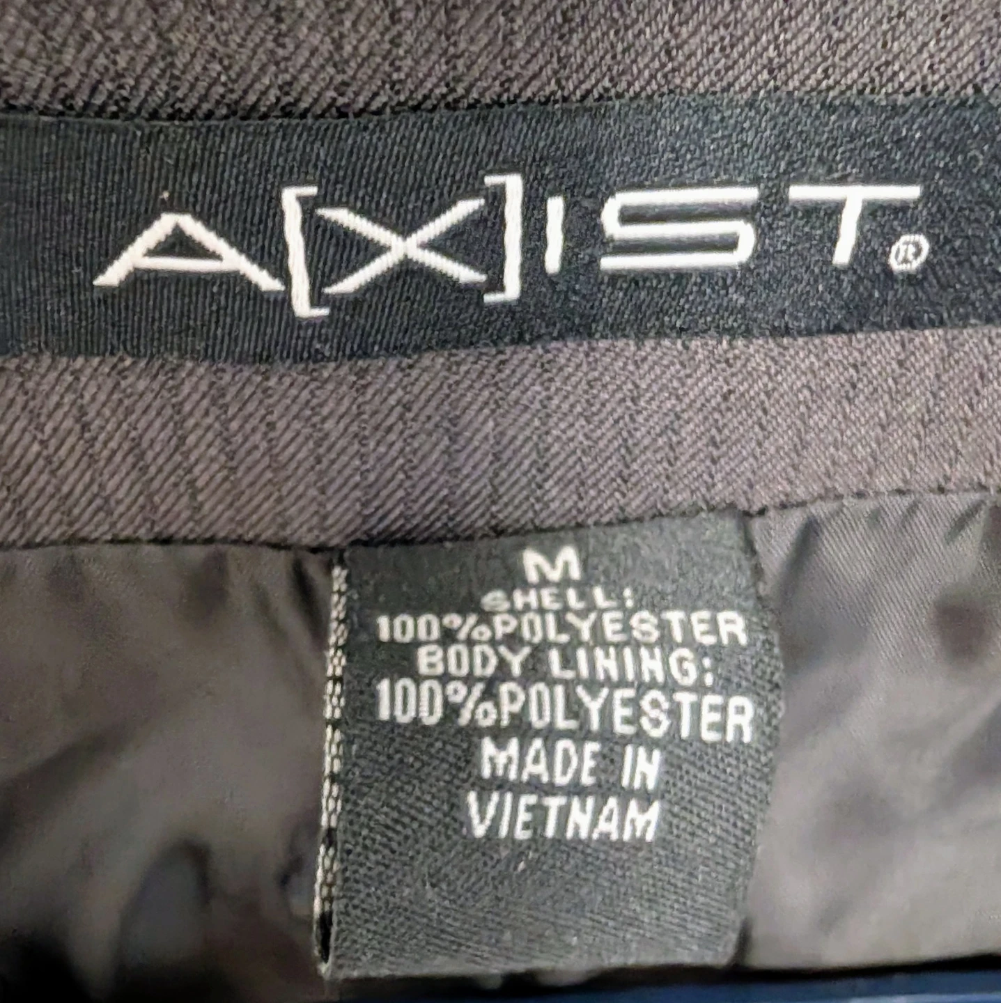 AXIST Men's Vest  - Size Medium - photo 2