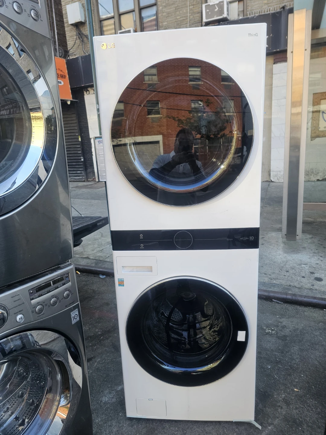 Lg washer and gas dryer tower like new