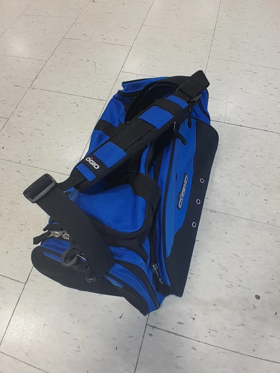 OGIO Blue Duffel  Gym Bag College Style Portable Size - photo 4