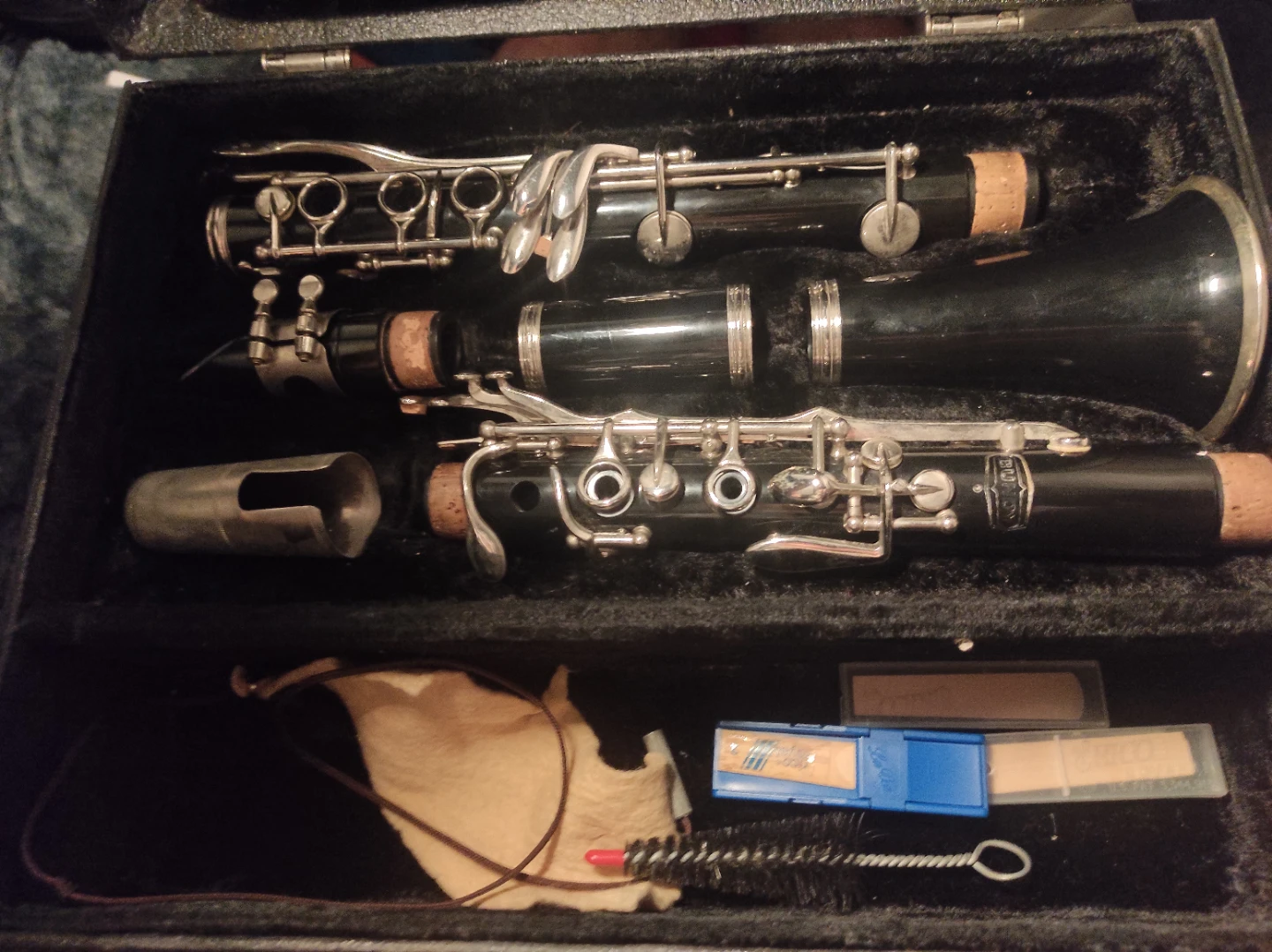 Clarinet with Case and Accessories - photo 4