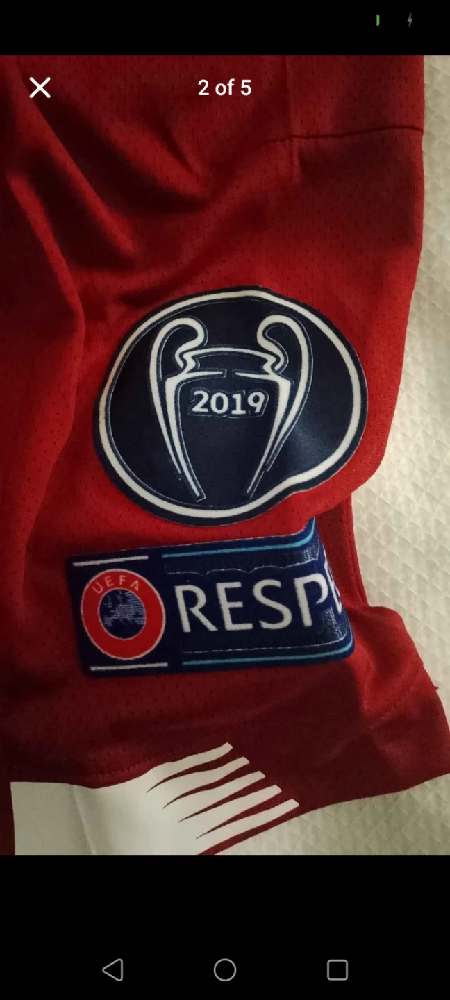 Liverpool FC 2019 Champions League Jersey size small - photo 2
