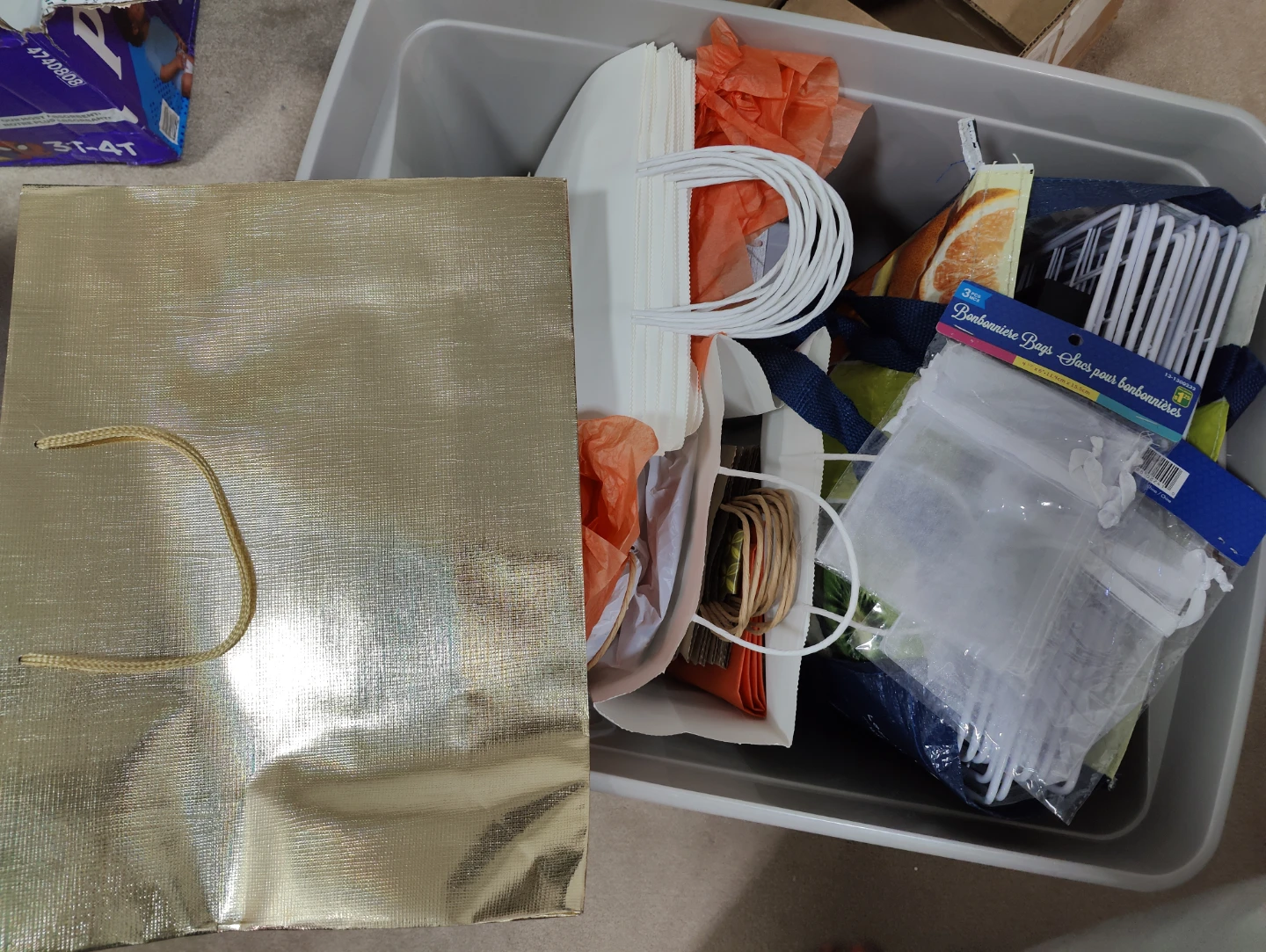 Assorted Gift Bags and Packaging Supp. + Shelves + ring display - photo 2