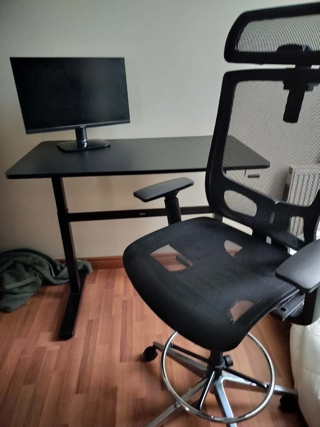 Office chair for standing desk -  multiple adjustments